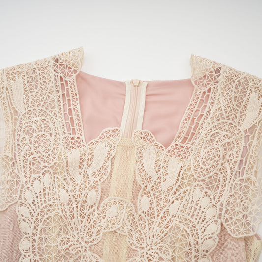 Amelier Rochas Céleste Floral Lace Panelling Tulle Midi Dress in Neutral